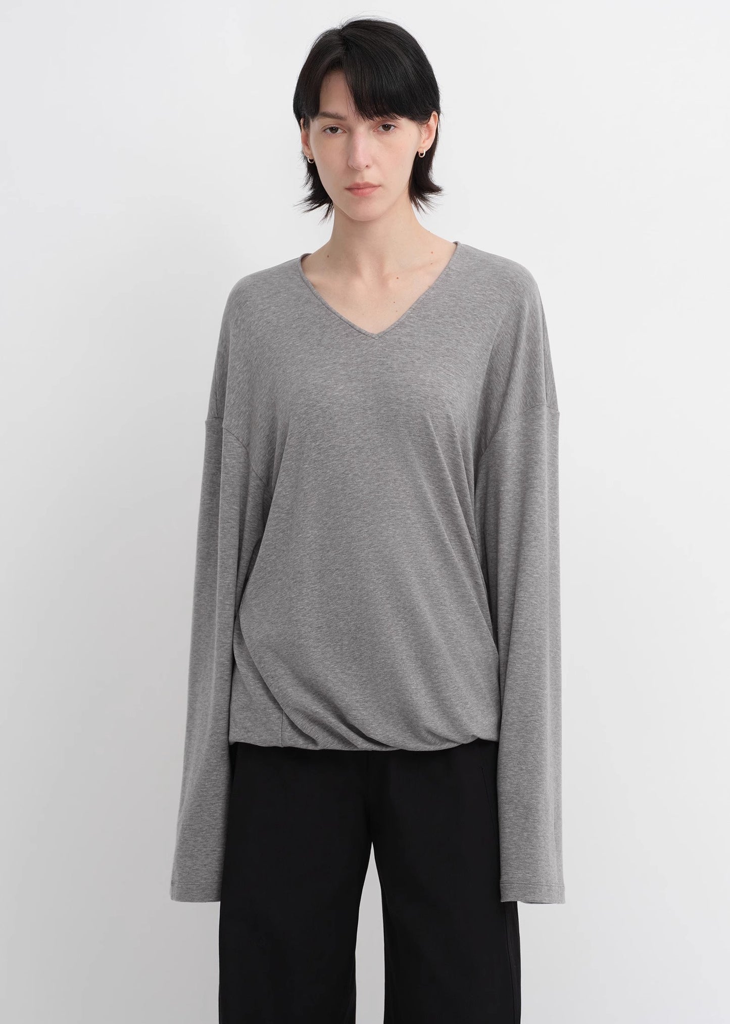 Machine washable Tencel wool V-neck two-wear elastic hem T-shirt bottoming shirt