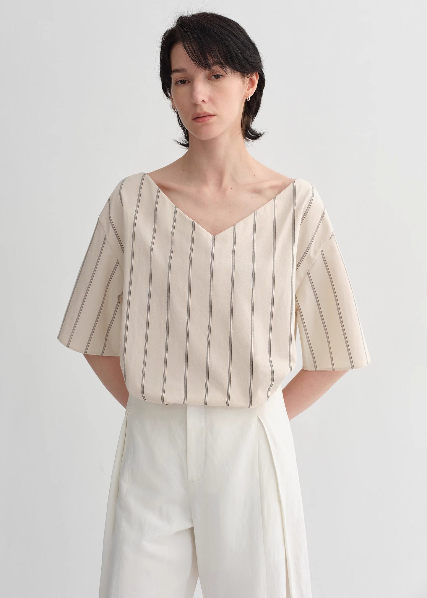 High-intelligence, relaxed, simple, high-quality, long-staple cotton, short-sleeved shirt for women