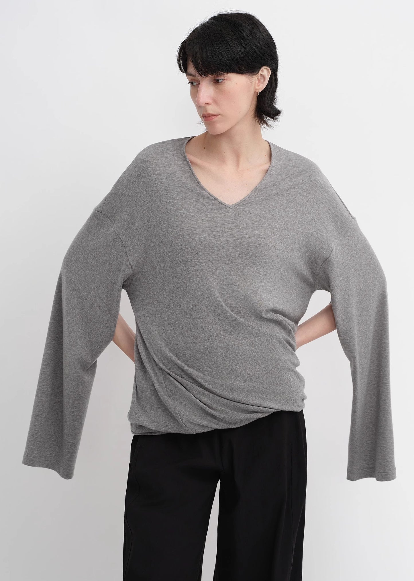 Machine washable Tencel wool V-neck two-wear elastic hem T-shirt bottoming shirt