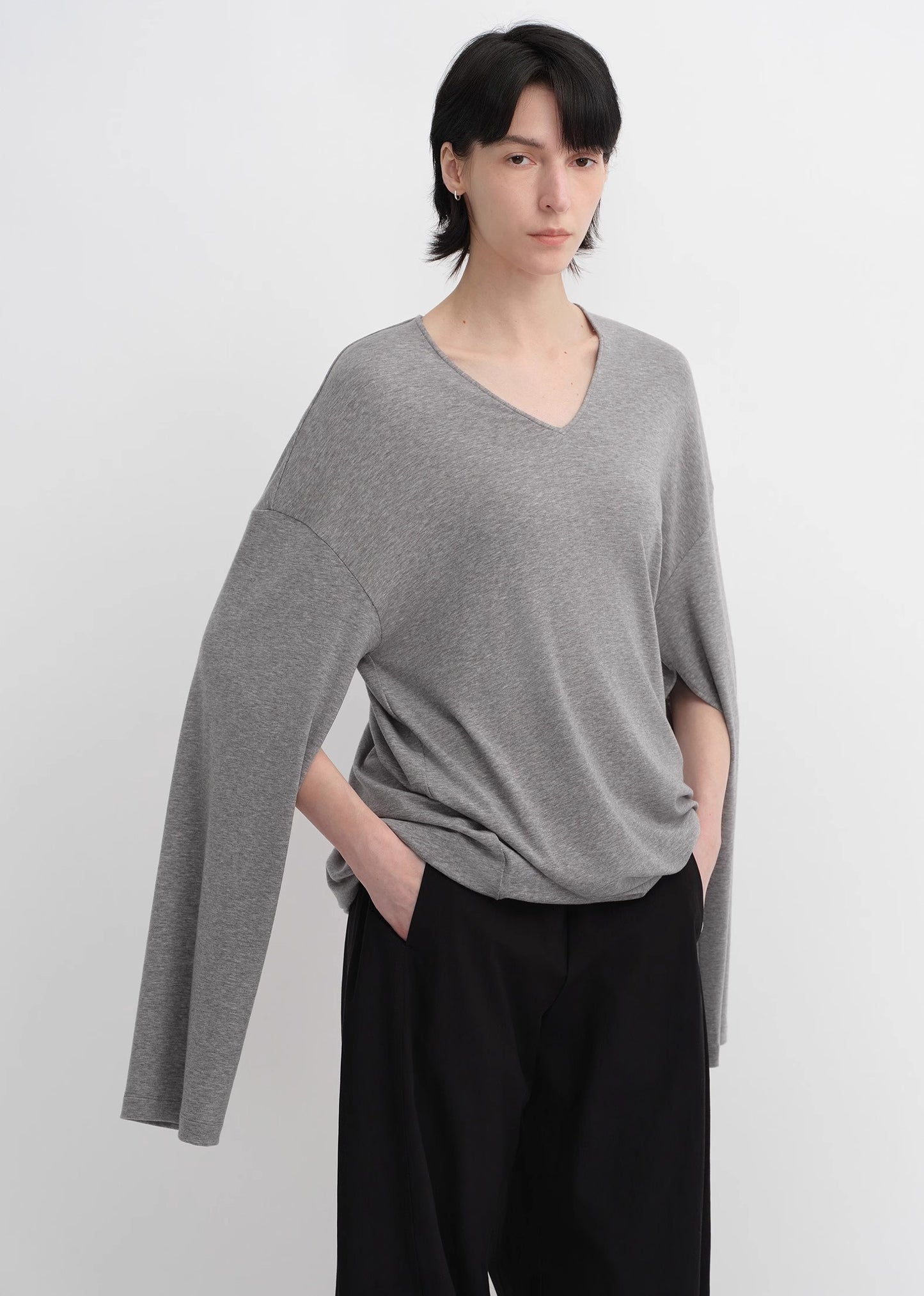 Machine washable Tencel wool V-neck two-wear elastic hem T-shirt bottoming shirt