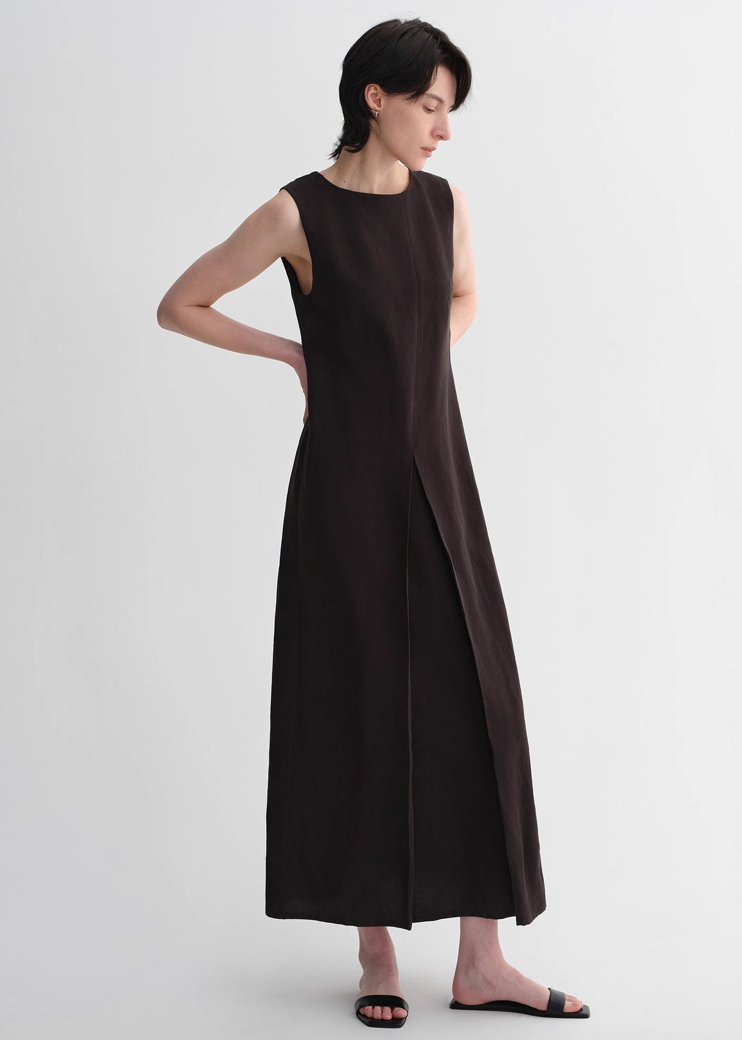 Mulberry silk sleeveless round neck oblique pleated A-line white dress