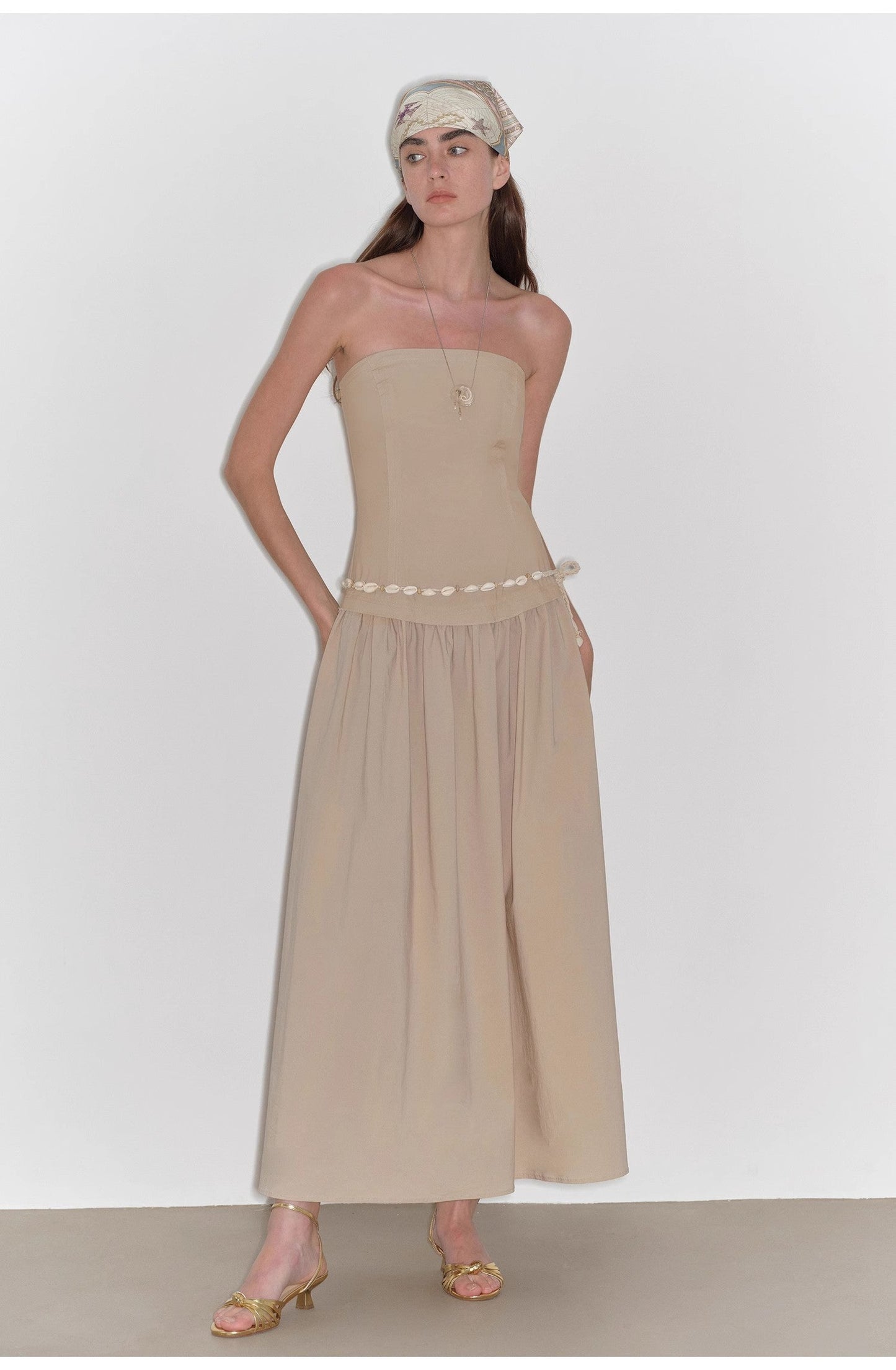 "Summer Formula" Retro and elegant bust-wrapped, long-waisted, slim-fitting, large A-hem mid-length dress