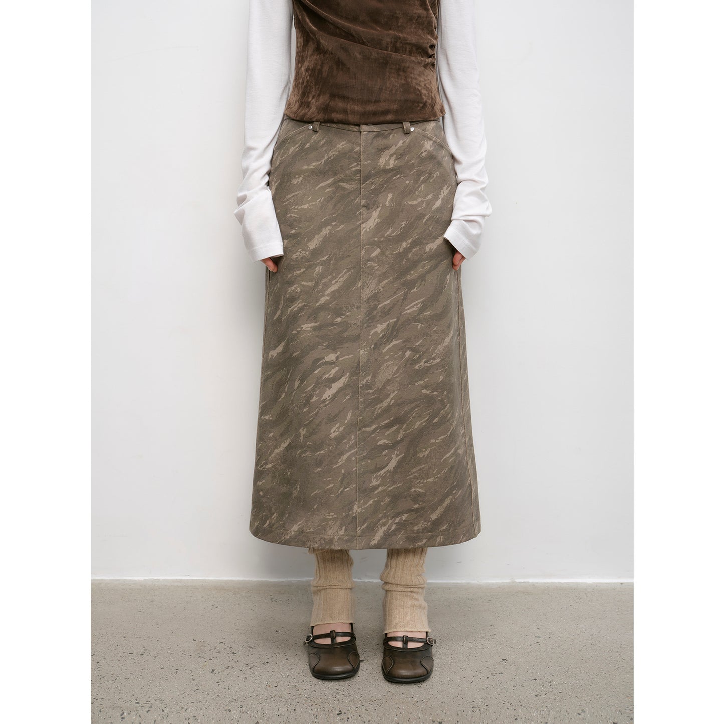 "Thousand Layers of Echoes" Chenille Original Print Camouflage Retro Distressed Straight Mid-Waist Skirt