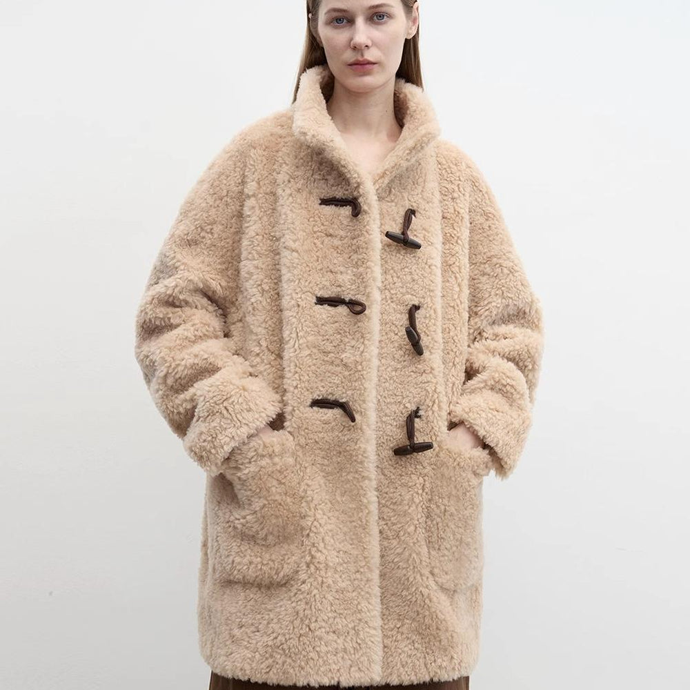 Light and wandering imported Lagon style curly shearling velvet stick button stand collar jacket