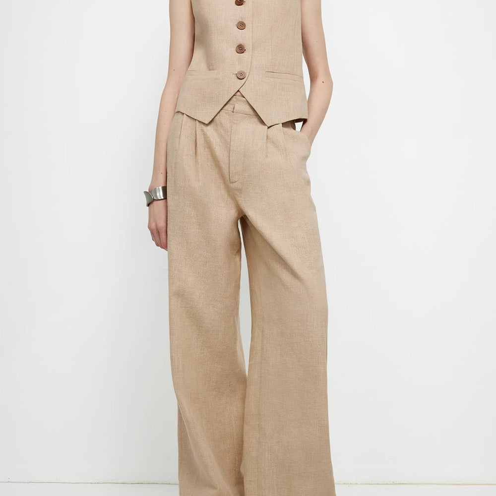 
                  
                    "Diary of an Old Friend" Customized Breathable Ramie Oversize Suit Vest Set
                  
                