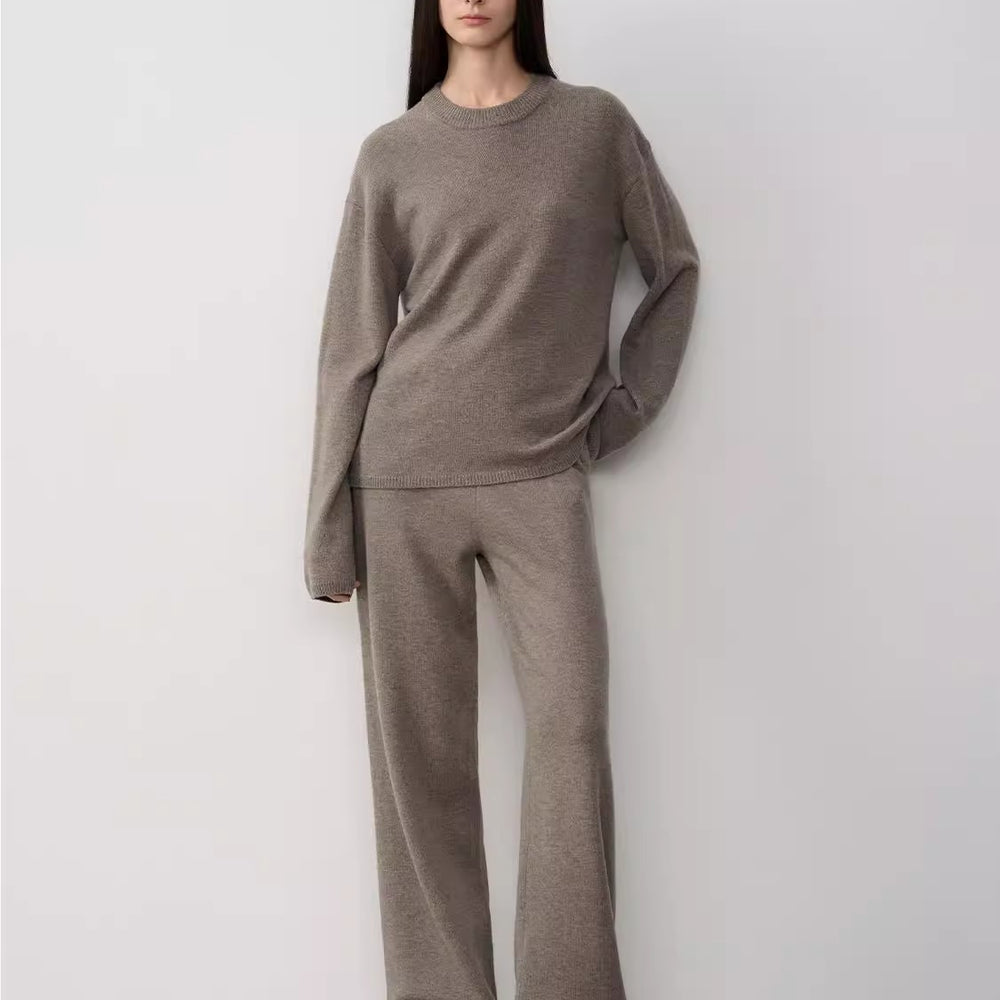 
                  
                    "Fall Winter Mischief" Basalan Merino Wool Knit Outfit
                  
                