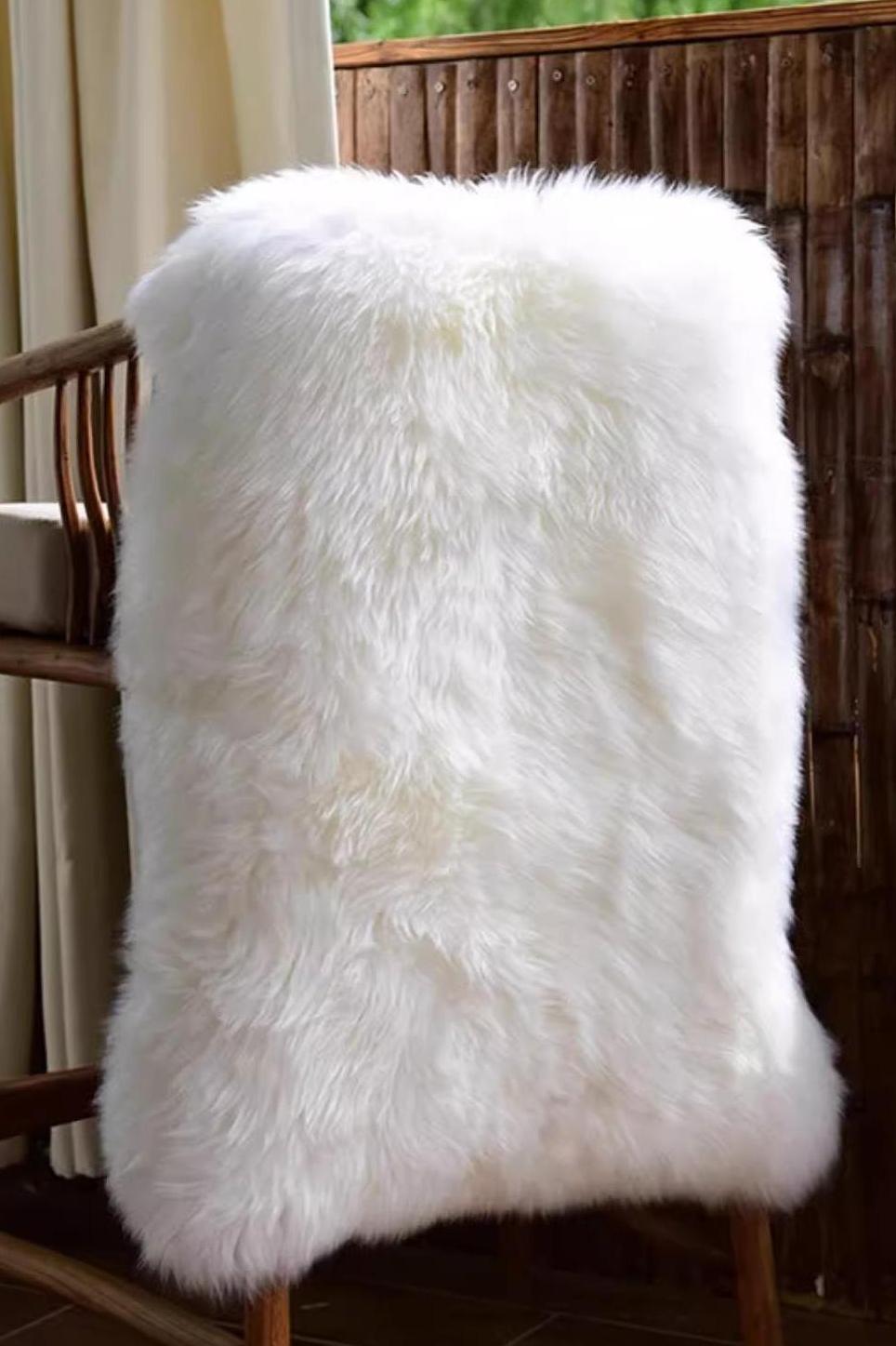 New Zealand imported wool carpet sofa cushion whole sheepskin cushion floor mat
