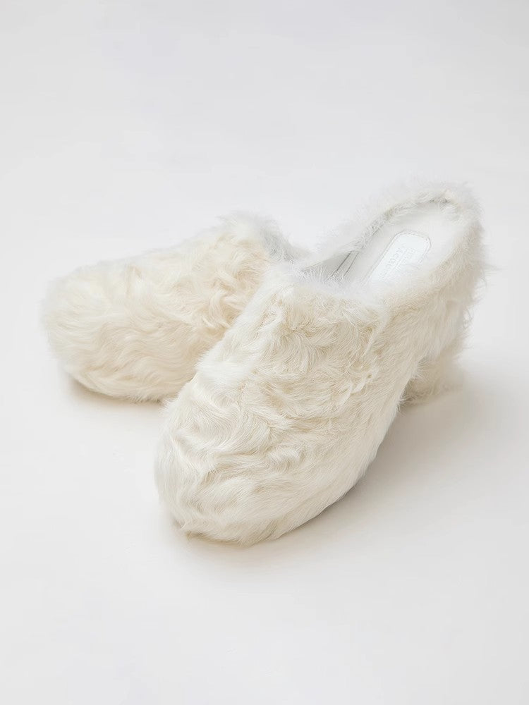 [FF × JW Collaboration - Fur-lined Slip-On Platform Sneakers] Casual and stylish design with wool, slip-on thick-soled sneakers that add height