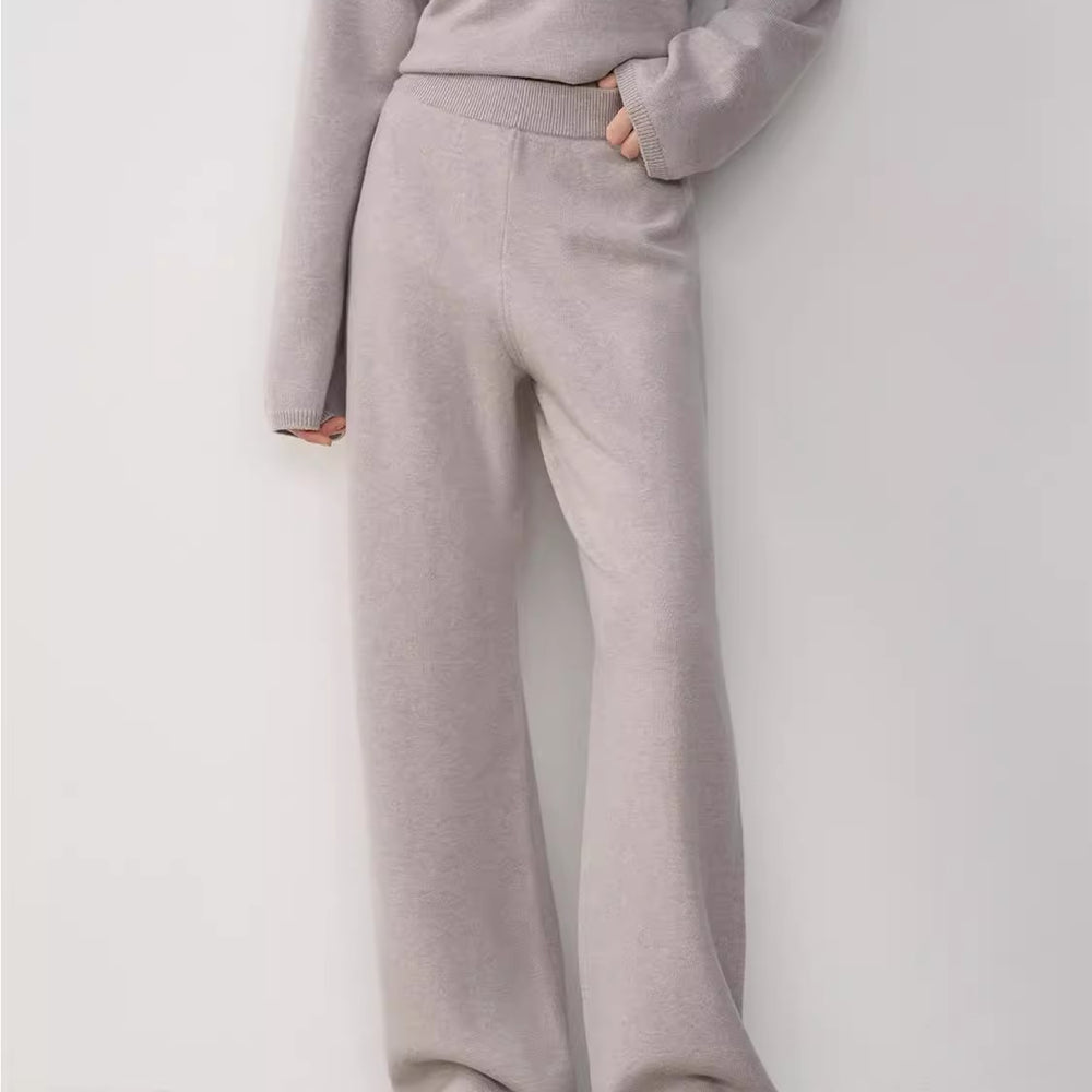 
                  
                    "Fall Winter Mischief" Basalan Merino Wool Knit Outfit
                  
                