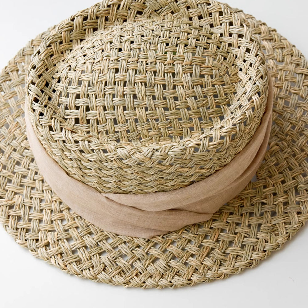
                  
                    "Casual Beach Hat" French retro all-match salty grass woven concave top sun hat for summer
                  
                