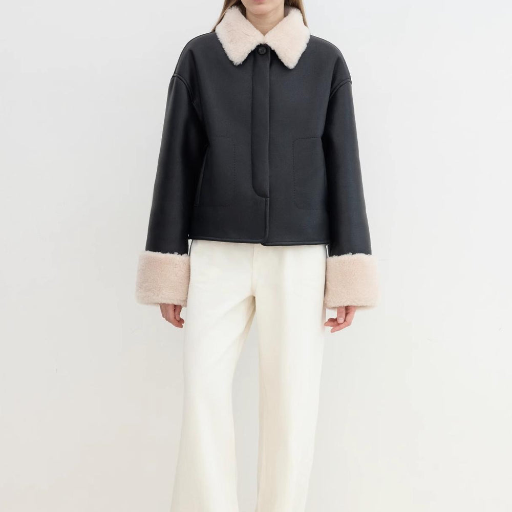 
                  
                    Slightly Sweet Latte Second Generation Furry Lapel Casual Straight Shorn Shearling Jacket
                  
                
