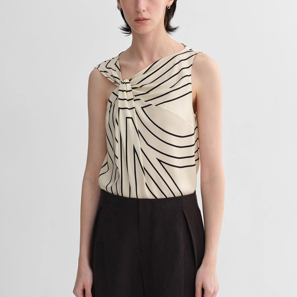 
                  
                    Elastic silk twisted collar original geometric print slim fit multi-occasion T-shirt sleeveless vest for women
                  
                