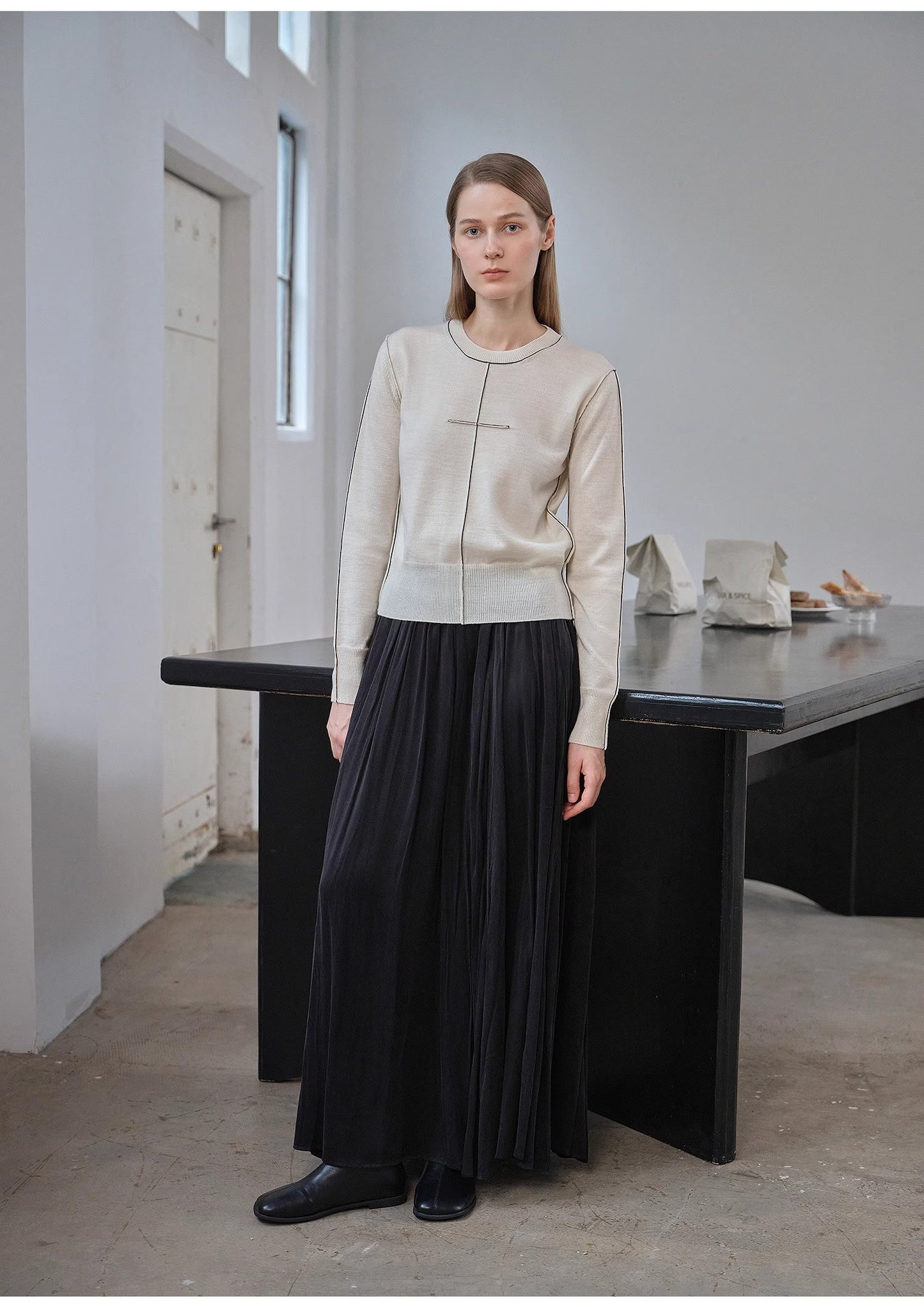 “Imbell"Imported Yangtze 30NM Contrast Stitch Wool Knit Skin-Friendly Short Top