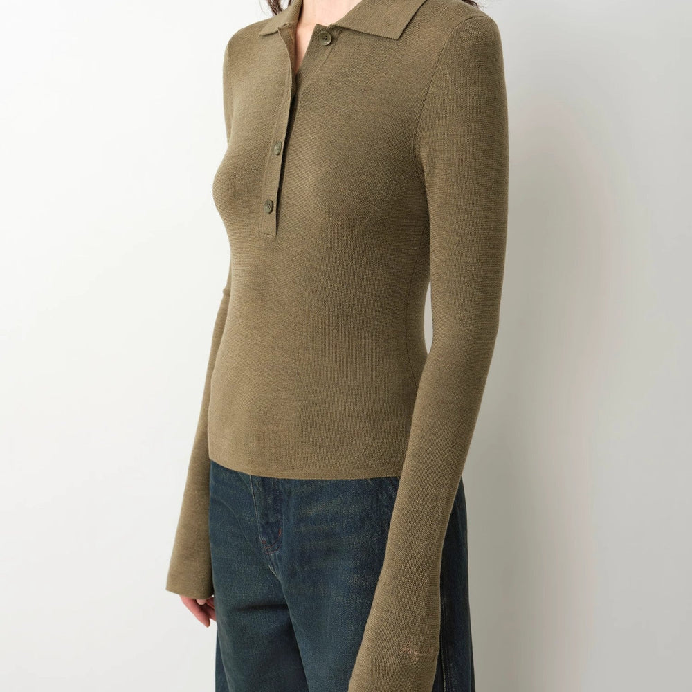 
                  
                    "Effortless Knit"Imported Yangtze 2S 30-Count Merino Wool Polo Neck Sweater for Autumn/Winter
                  
                