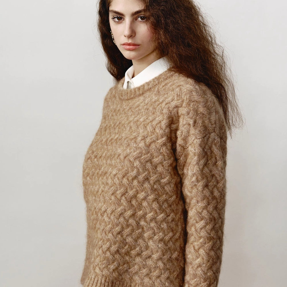 
                  
                    [FF&JW Collaboration Warm Exclusive] Classic Mohair Pullover Sweater with Textured Knit and Warmth-Enhancing Round Neck
                  
                