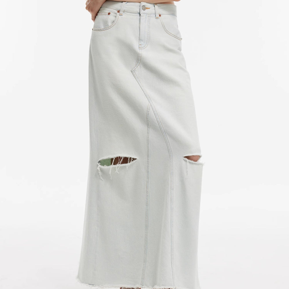 
                  
                    "Walden Pond" Turkish Imported Wash-faded Distressed Hole Denim A-line Skirt
                  
                
