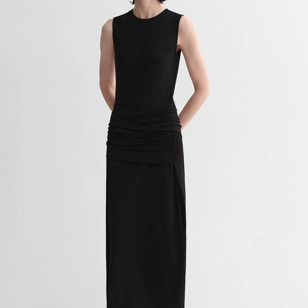 
                  
                    Ice silk wool blend dress with adjustable waistline, hip-flattering design, slim fit for a figure-slimming effect
                  
                