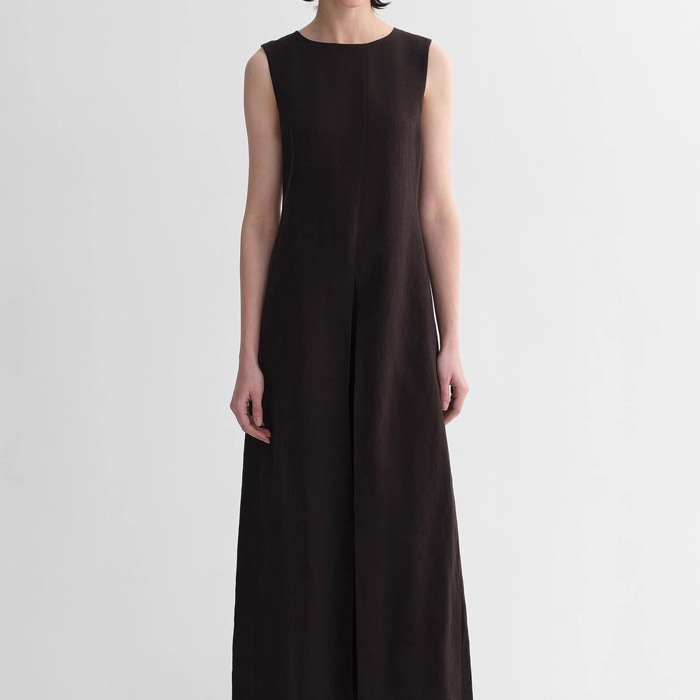 
                  
                    Mulberry silk sleeveless round neck oblique pleated A-line white dress
                  
                