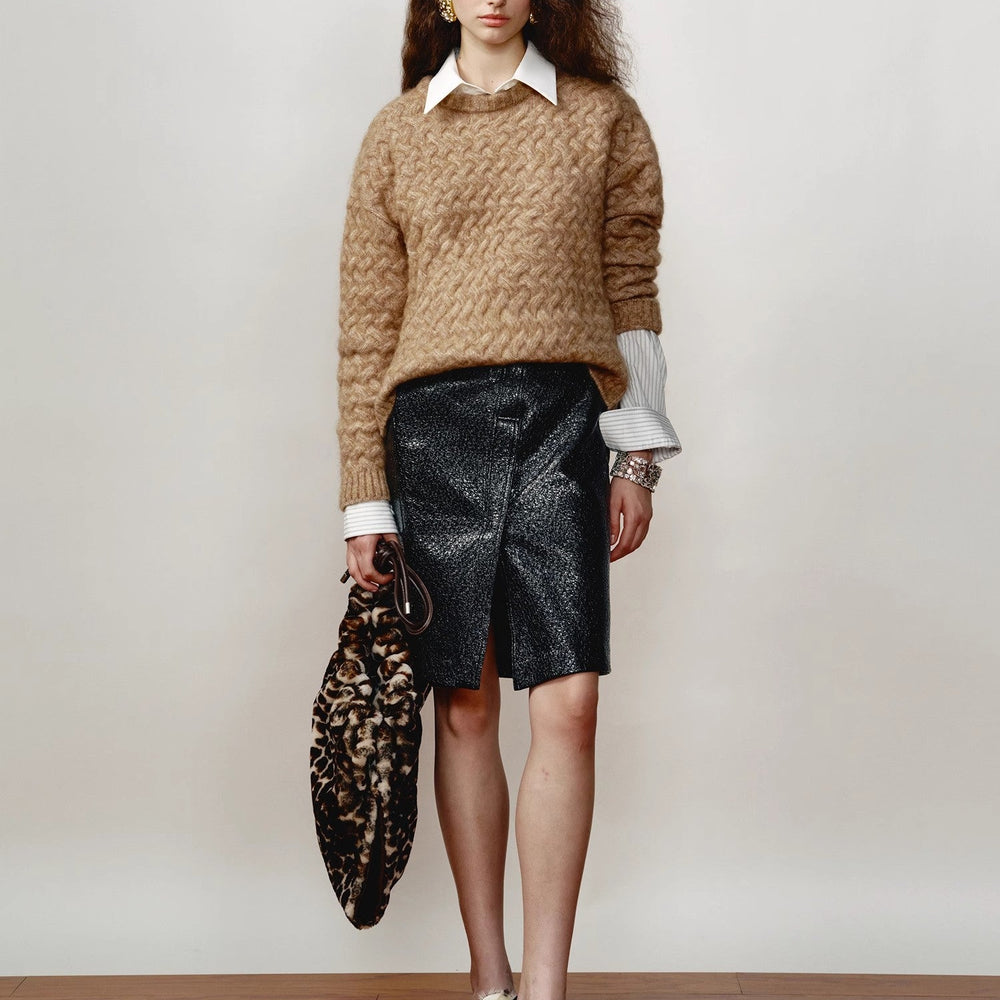 
                  
                    [FF&JW Collaboration Warm Exclusive] Classic Mohair Pullover Sweater with Textured Knit and Warmth-Enhancing Round Neck
                  
                