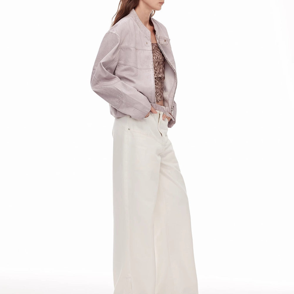 
                  
                    Vintage style curved split design enzyme wash process wide-leg micro-lapel mid-low waist denim pants
                  
                