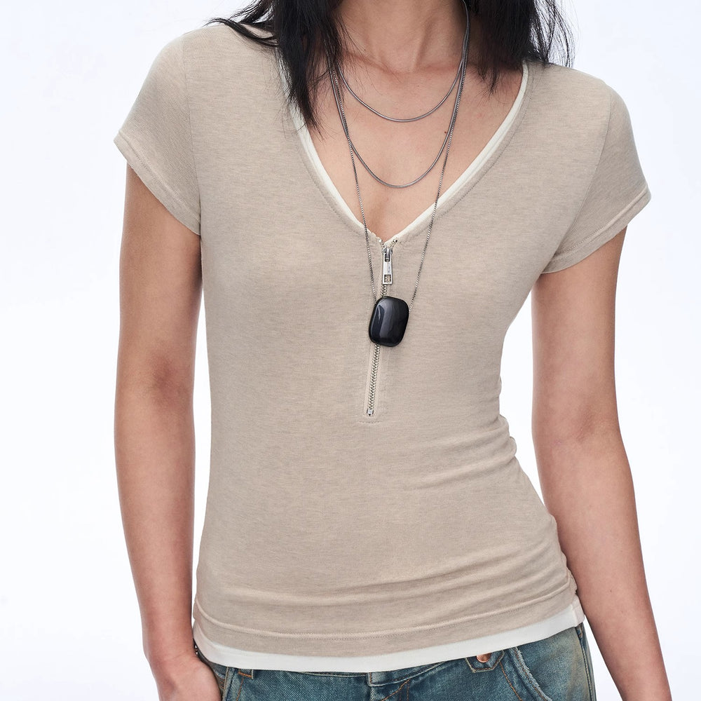 
                  
                    "Simple Color Silent Film" Australian Wool Tencel V-neck Zipper T-shirt
                  
                