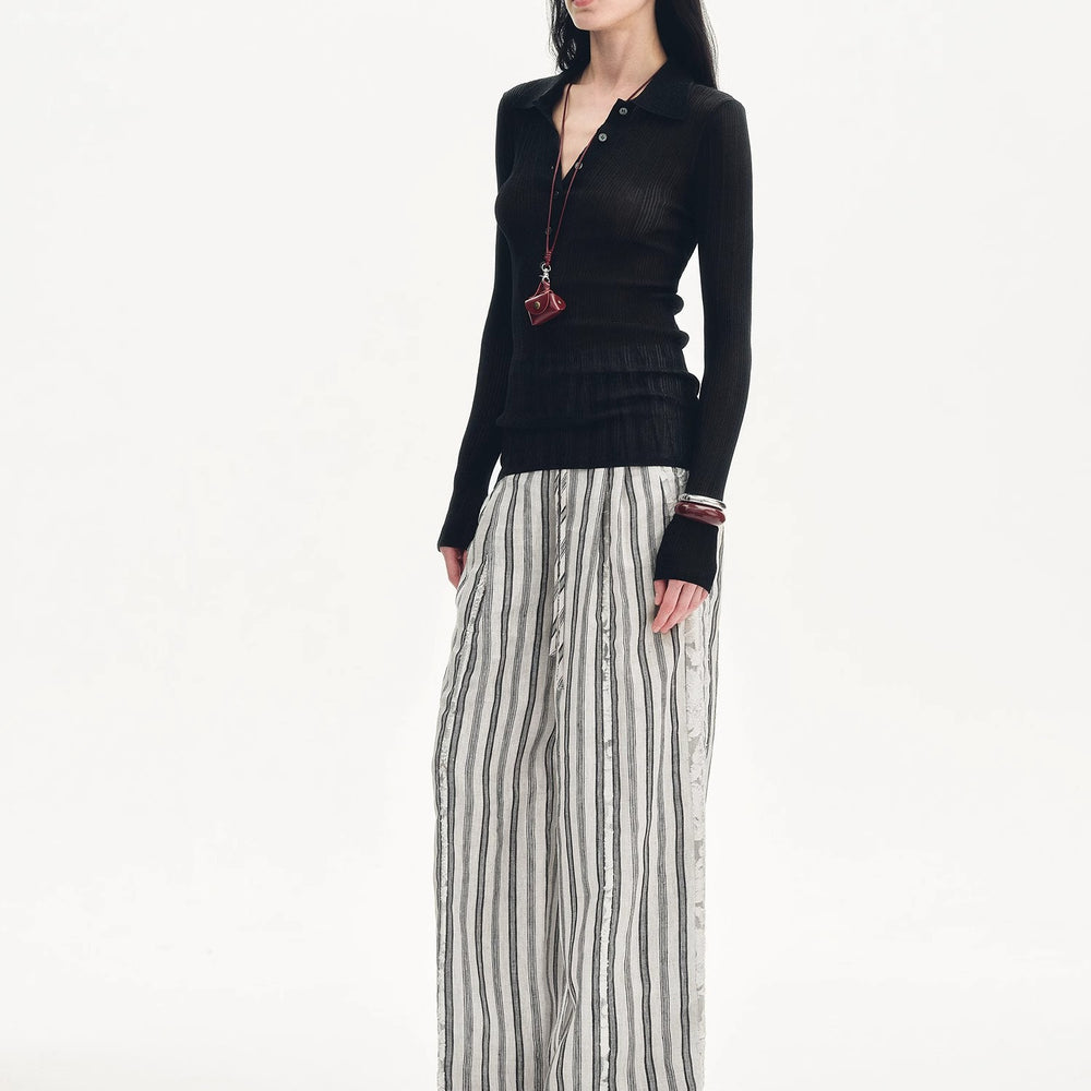 
                  
                    "Spring Inspiration" Retro Slim Fit POLO Neck Sweater
                  
                