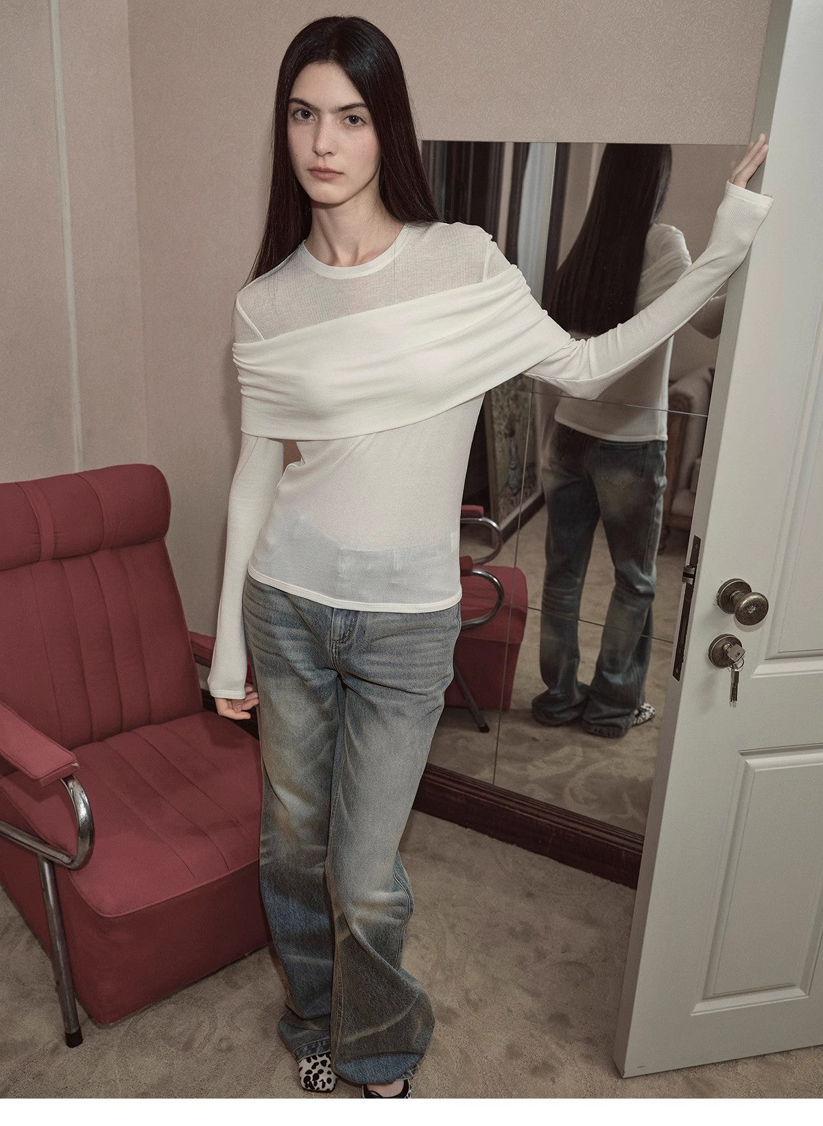 "Modern Tricks" personalized layered Tencel wool fake two-piece splicing one-shoulder versatile knitted top