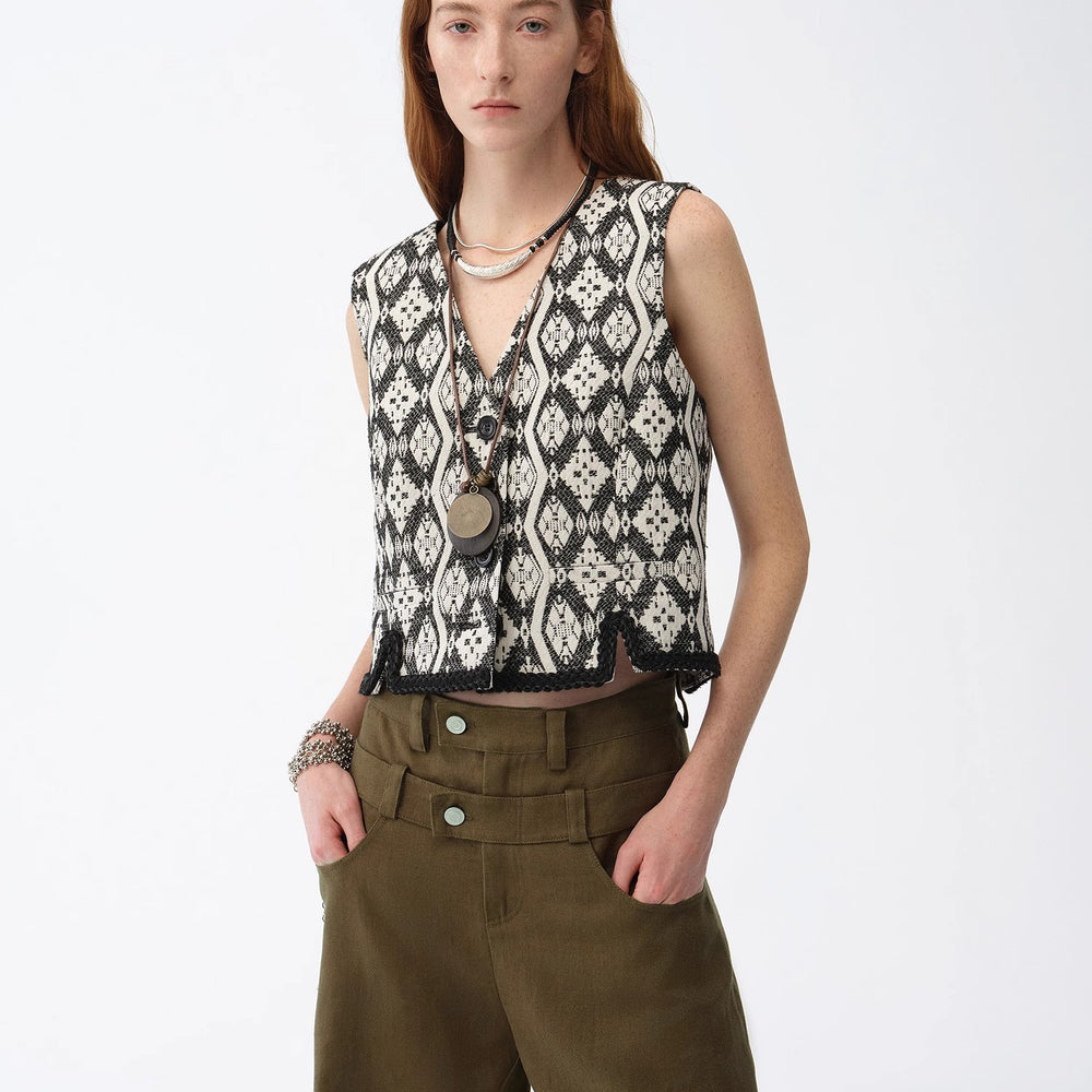 
                  
                    "Venice" Classical simple silhouette Italian imported jacquard ethnic style V-neck vest
                  
                