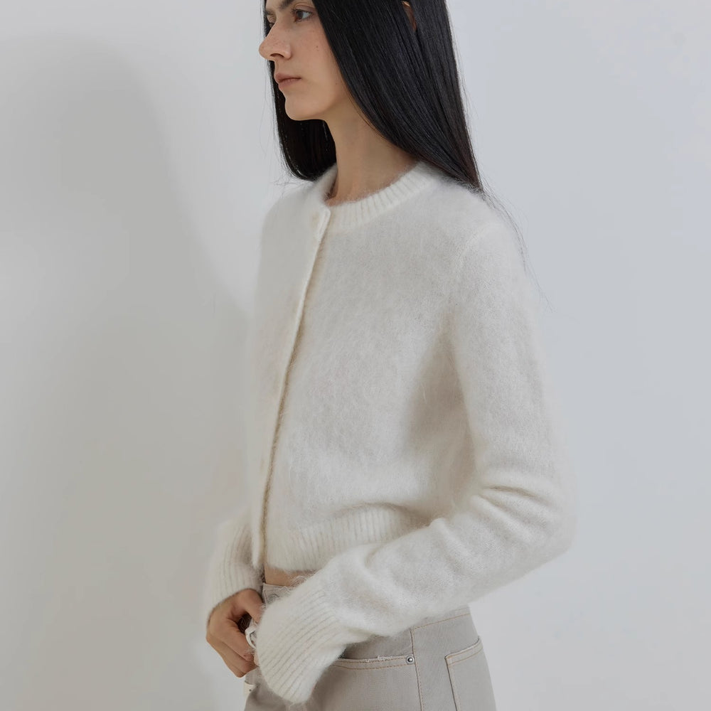 
                  
                    "Relaxation Notes" High-Proportion Mohair Knit Cardigan Women's Loose Short Round Neck Sweater Jacket
                  
                
