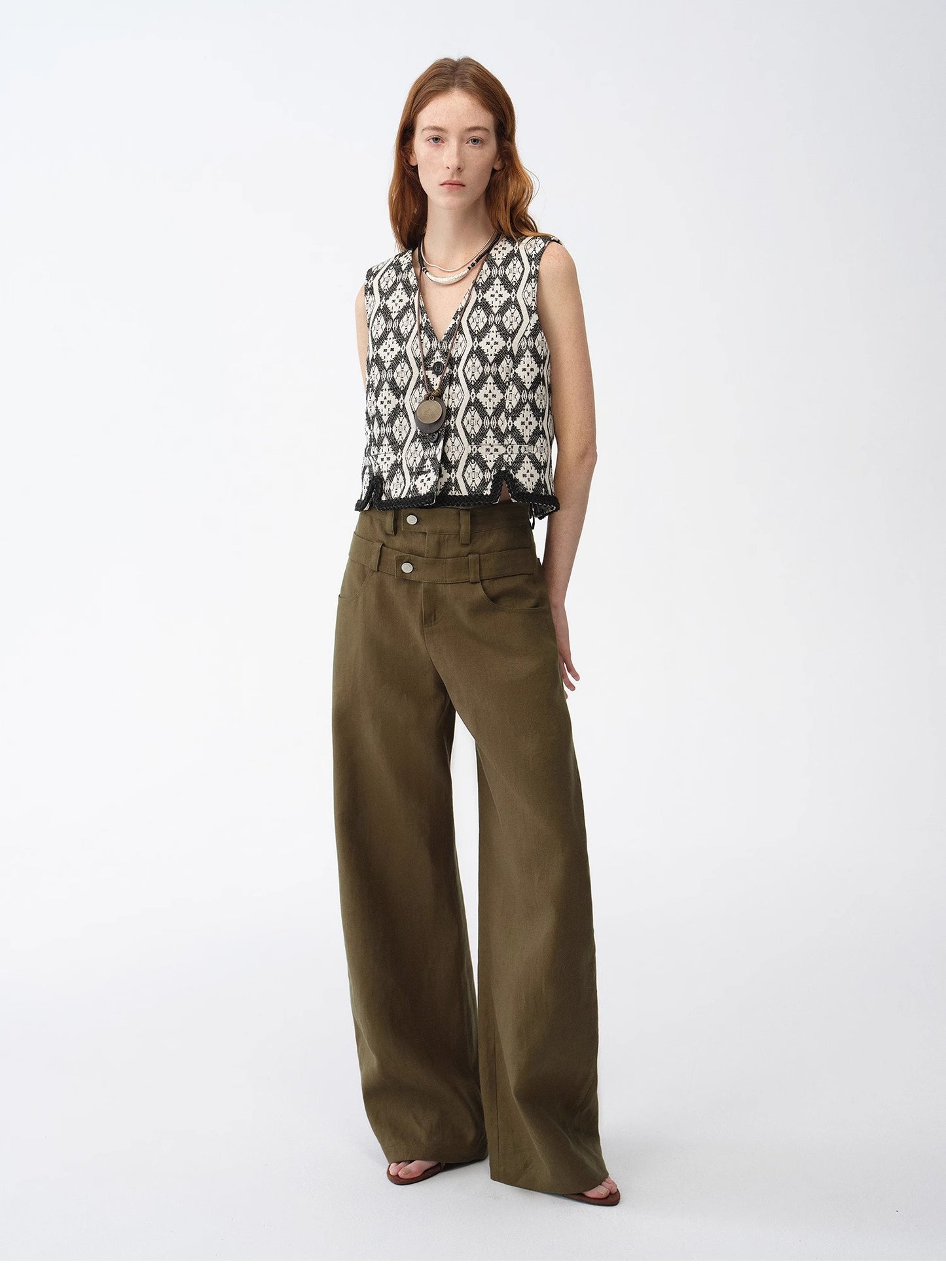 "Venice" Classical simple silhouette Italian imported jacquard ethnic style V-neck vest