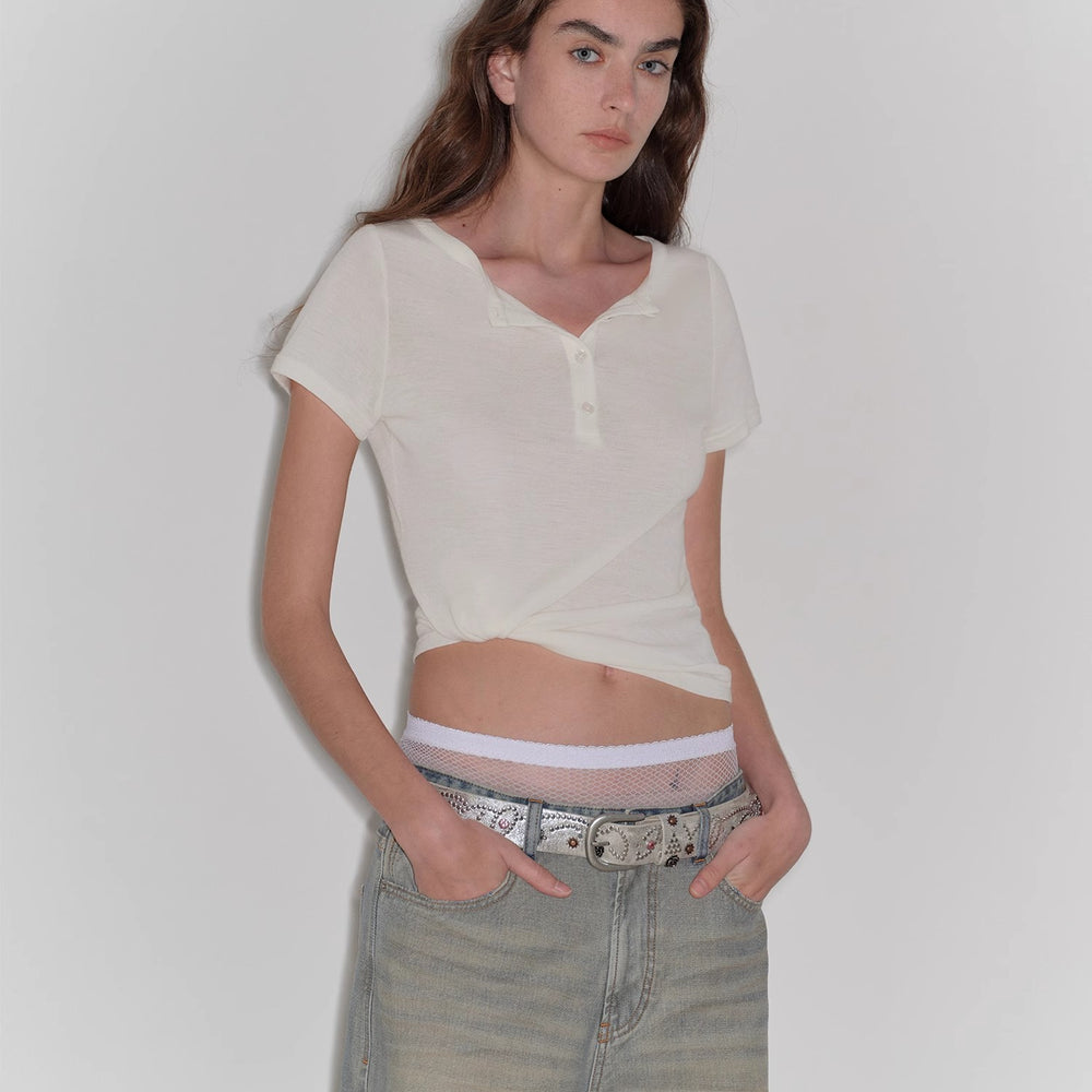
                  
                    "Simple Advent" Fine Australian Wool Skin-Friendly Fit Henley Neck Tight T-Shirt
                  
                