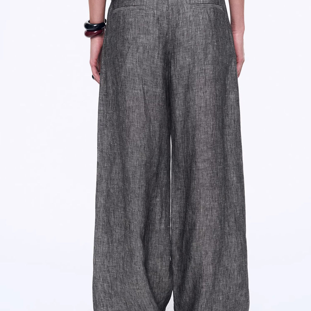 
                  
                    "Old Money Space" Linen draped vest and straight trousers suit
                  
                
