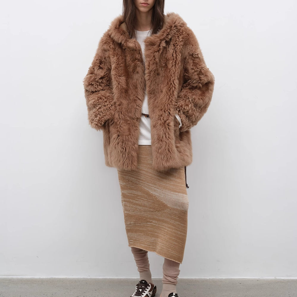 
                  
                    Clouds of smoke become rain Imported Tuscan hooded sheepskin
                  
                