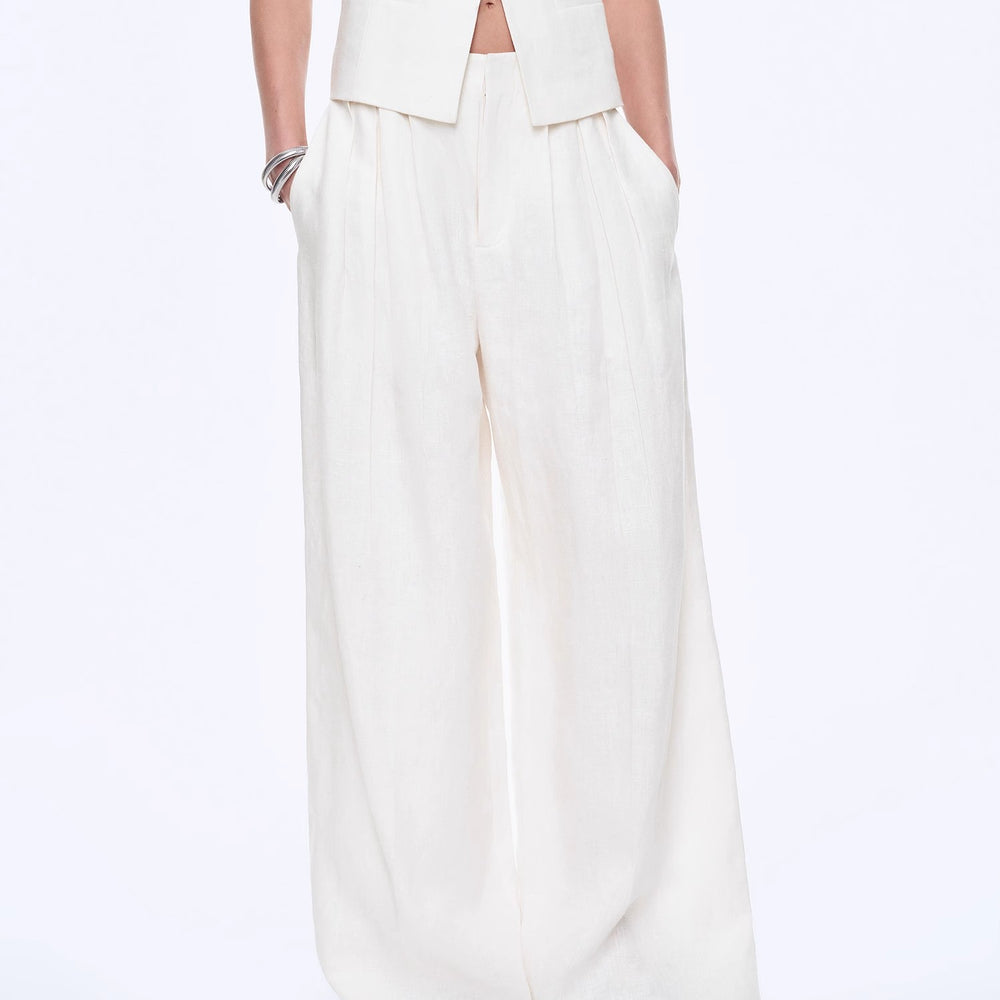 
                  
                    "Old Money Space" Linen draped vest and straight trousers suit
                  
                