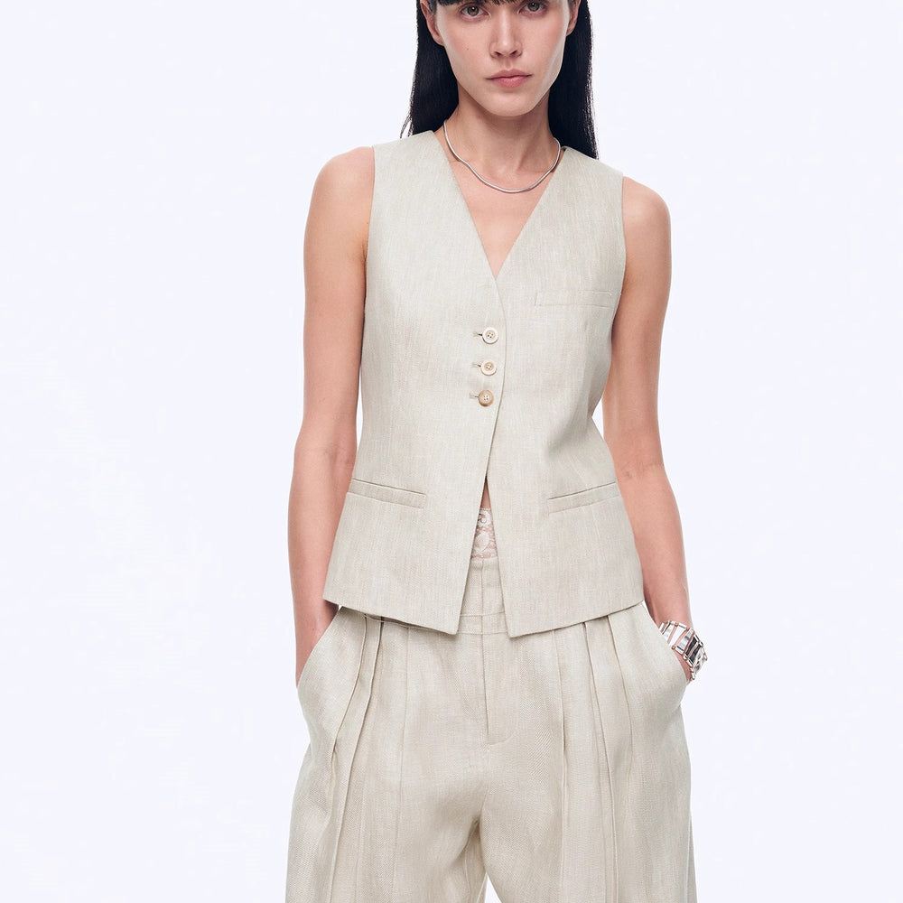 
                  
                    "Old Money Space" Linen draped vest and straight trousers suit
                  
                