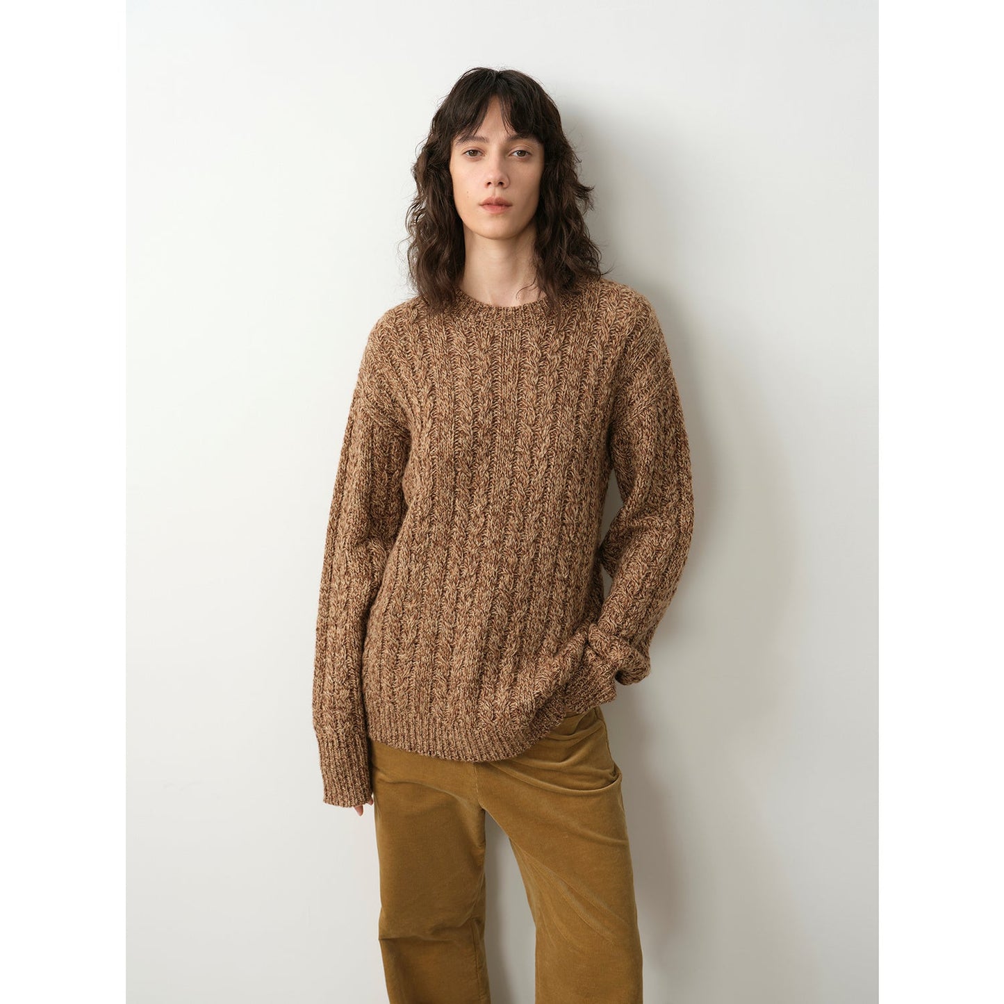 "Thousand Islands Forest Club" Cable-cut Round Neck Wool Blend Slightly Wide Shoulder Sweater