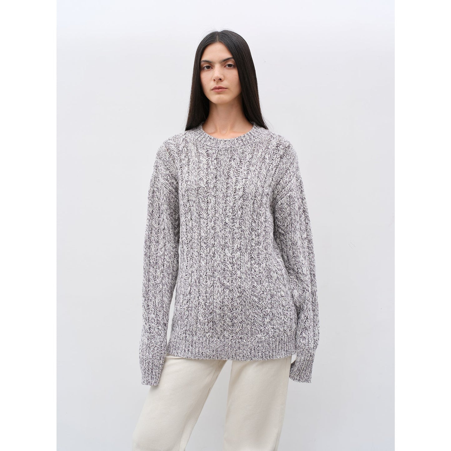 "Thousand Islands Forest Club" Cable-cut Round Neck Wool Blend Slightly Wide Shoulder Sweater