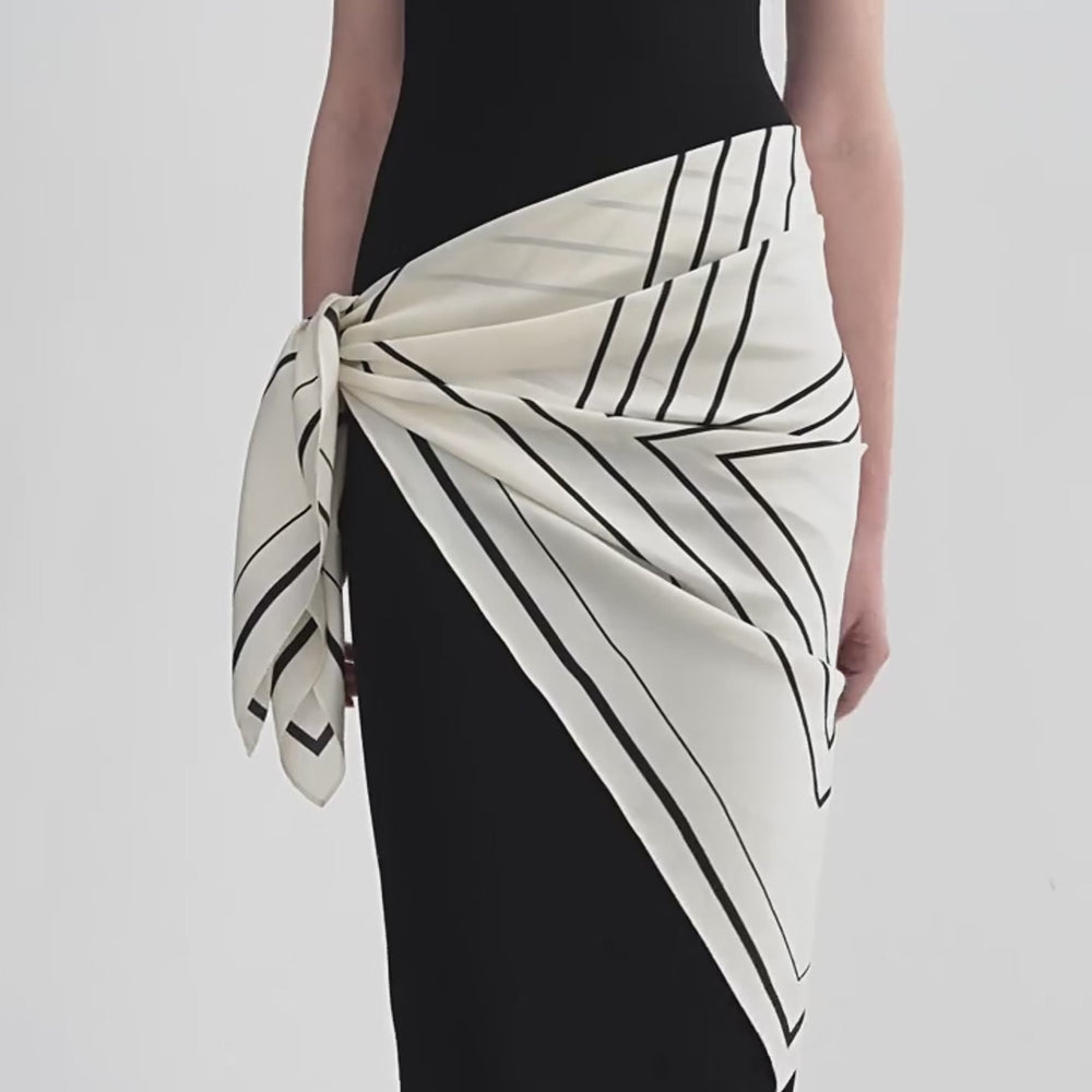 
                  
                    Load and play video in Gallery viewer, Stretch silk original geometric print silk scarf
                  
                